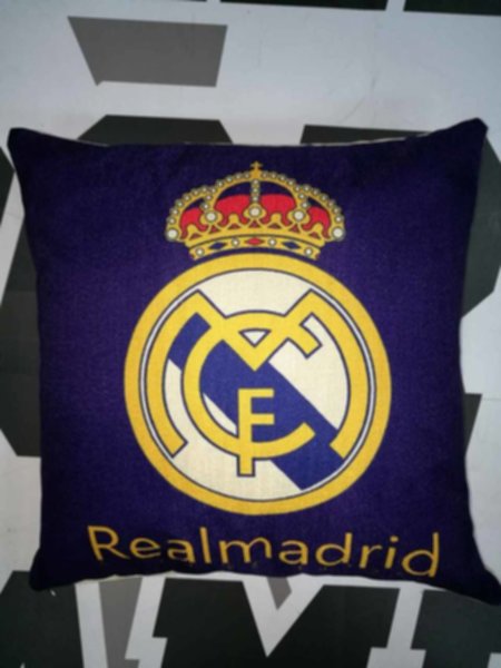 подушка Real Madrid  45см х 45см