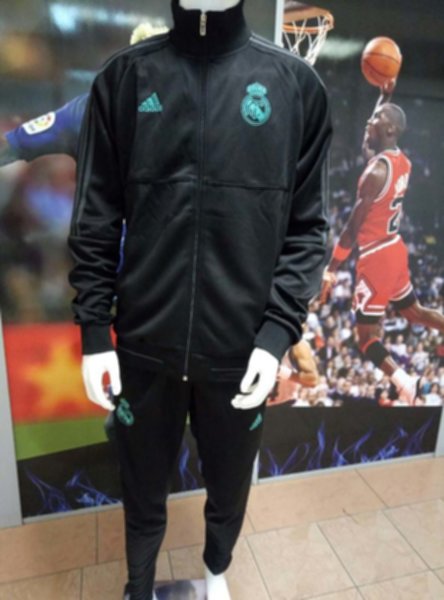 спортивный костюм  Real Madrid