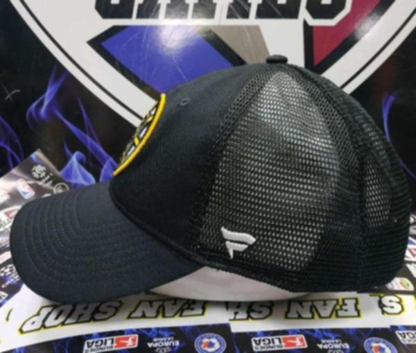бейсболка Boston Bruins