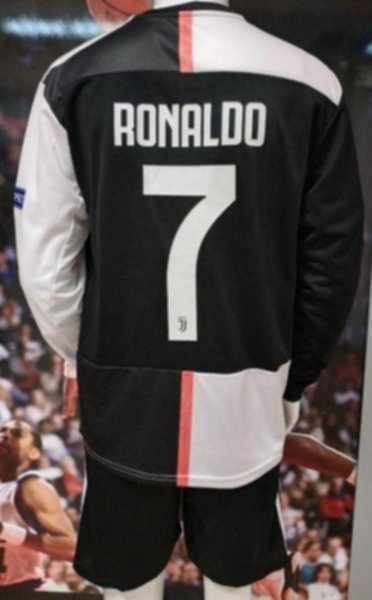 форма Juventus  №7 RONALDO  длинный рукав  2019-2020  домашняя  Лига Чемпионов  полиэстер 100%