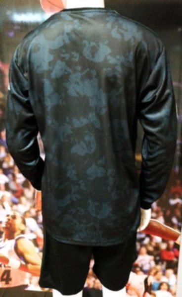 форма Manchester United  длинный рукав  2019-20  резервная