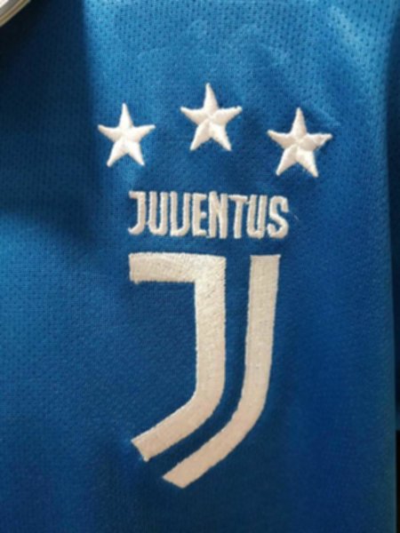 форма Juventus  детская №7 Ronaldo  2019-2020  резервная  Лига Чемпионов полиэстер 100%