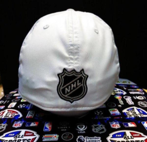 бейсболка Boston Bruins