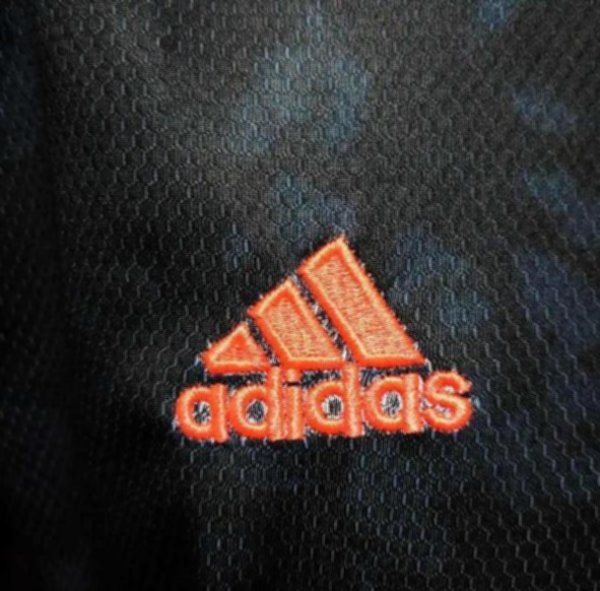 форма Manchester United  длинный рукав  2019-20  резервная