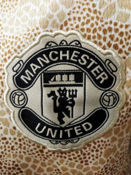 форма Manchester United  длинный рукав  2019-20  гостевая