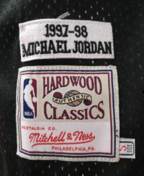 майка баскетбольная  Chicago Bulls №23 JORDAN  Mitchell & Ness
