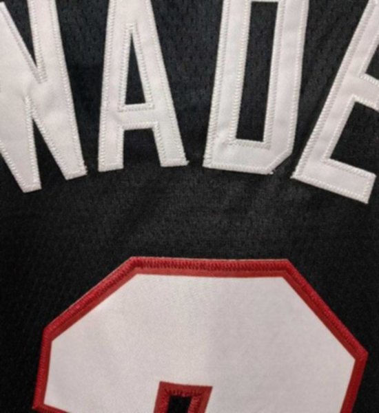 майка баскетбольная  Miami Heat №3 WADE  nike