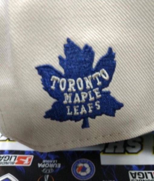 бейсболка Toronto Maple Leafs