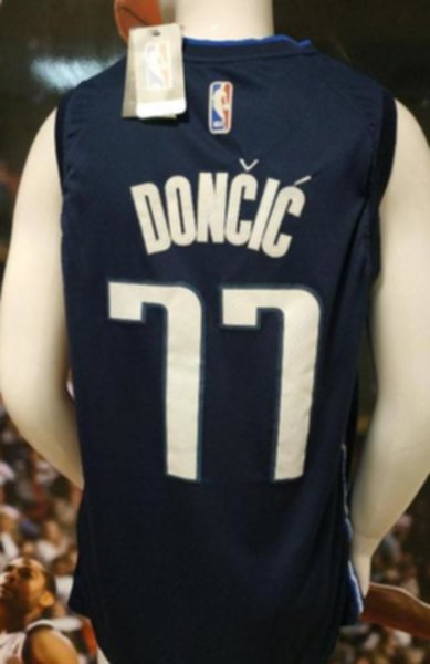 майка баскетбольная Dallas Mavericks №77 DONCIC  nike