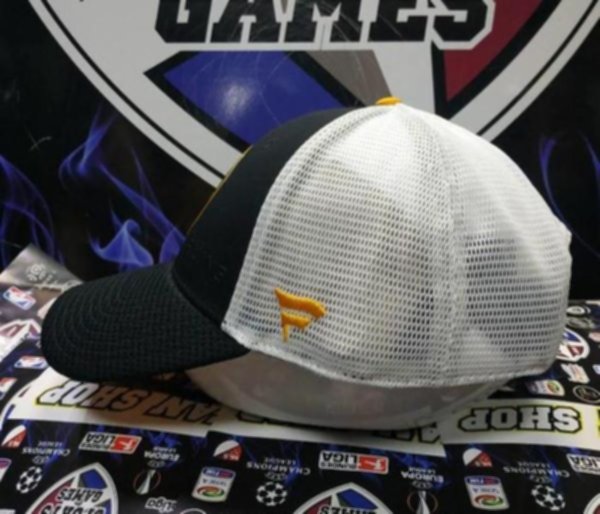 бейсболка Boston Bruins