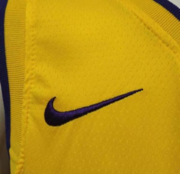 майка баскетбольная Los Angeles Lakers №23 JAMES   nike 