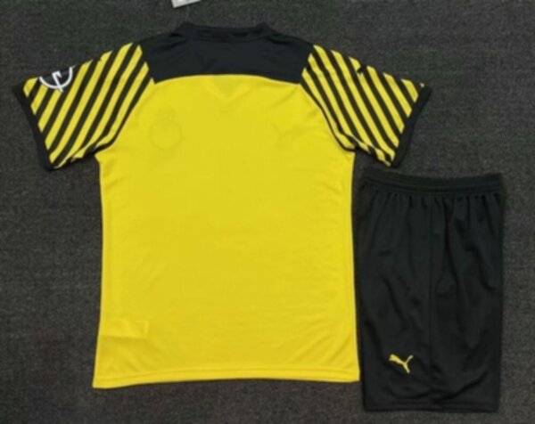 форма  Borussia Dortmund   2021-2022  домашняя