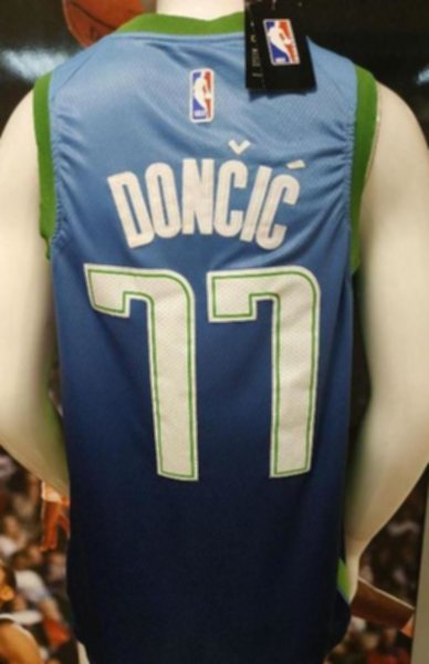 майка баскетбольная Dallas Mavericks №77 DONCIC  nike