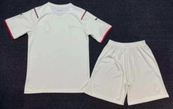форма AC Milan  2021-2022  гостевая