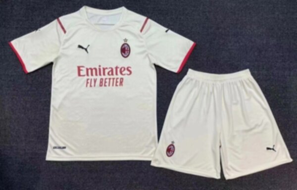 форма AC Milan  2021-2022  гостевая