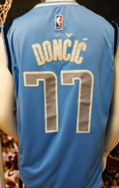майка баскетбольная Dallas Mavericks №77 DONCIC  nike