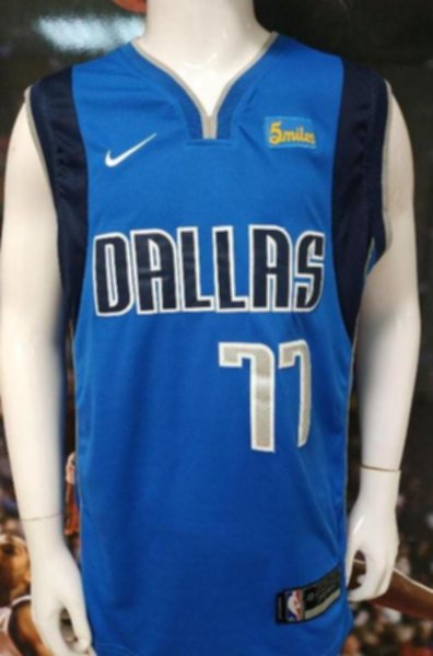 майка баскетбольная Dallas Mavericks №77 DONCIC  nike