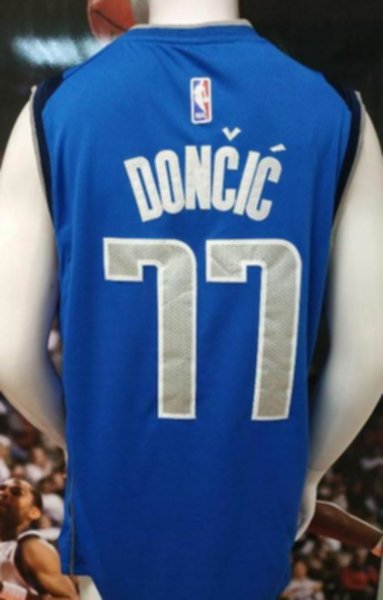 майка баскетбольная Dallas Mavericks №77 DONCIC  nike