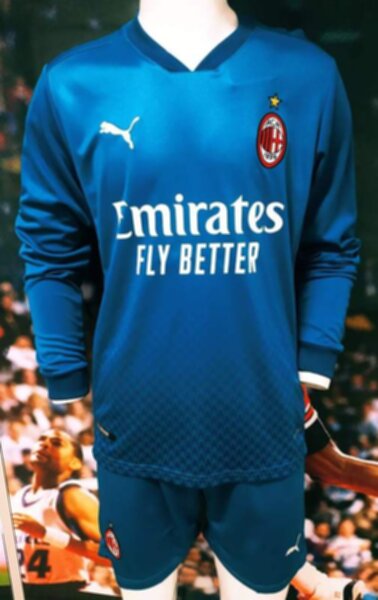 форма AC Milan  длинный рукав  2020-2021 резервная полиэстер 100%