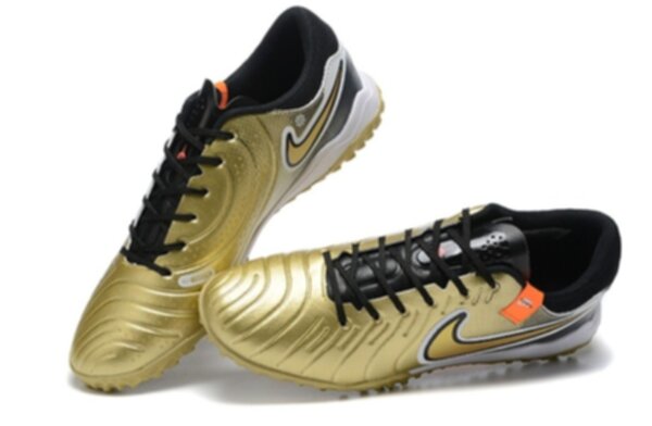 бампы Nike Tiempo Legend 10 Soccer Cleats