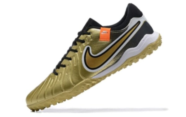 бампы Nike Tiempo Legend 10 Soccer Cleats
