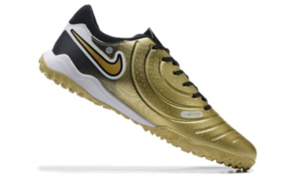 бампы Nike Tiempo Legend 10 Soccer Cleats