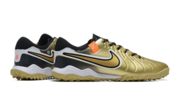 бампы Nike Tiempo Legend 10 Soccer Cleats