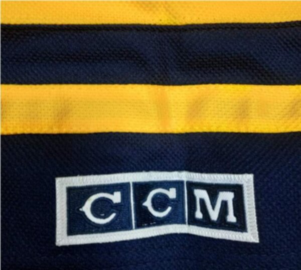 свитер хоккейный Buffalo Sabres №39 HASEK CCM