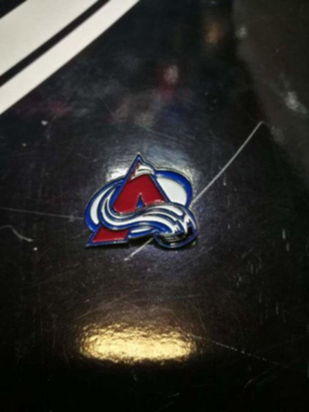 значок Colorado Avalanche(№0679)