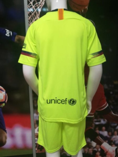 форма Barcelona   2018-2019  гостевая