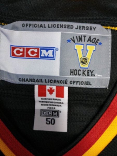свитер хоккейный Vancouver Canucks №10 BURE ccm