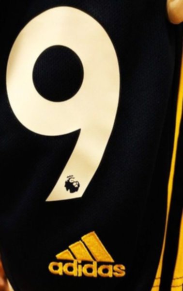 форма Arsenal №9 LACAZETTE  2019-2020  гостевая