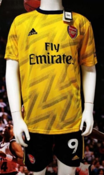 форма Arsenal №9 LACAZETTE  2019-2020  гостевая