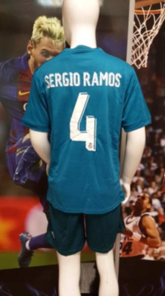 форма Real Madrid №4 SERGIO RAMOS  резервная  2017-2018