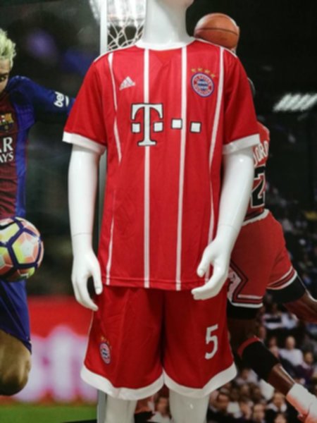 форма Bayern Munchen №5 HUMMELS  2017-2018