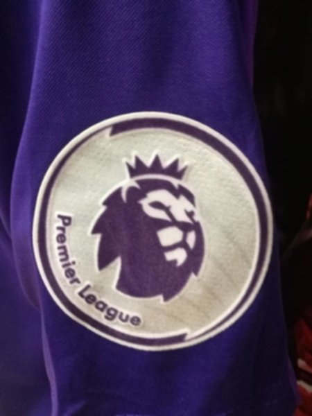 форма Liverpool   резервная  2018-2019