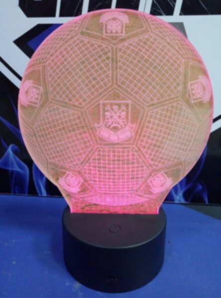 светильник LED West Ham 19см х 15см х 4см