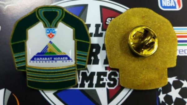 значок Салават Юлаев  №0993  3 см х 3 см металл