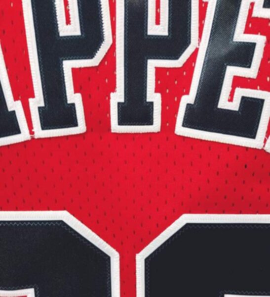 майка баскетбольная  Chicago Bulls №33 PIPPEN adidas