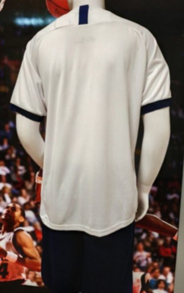 форма Tottenham  2019-2020  домашняя