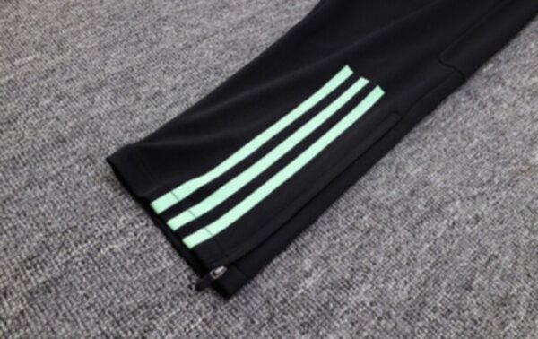 тренировочный костюм детский Bayern Munchen 2023 Adidas,полиэстер 100%