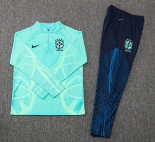 тренировочный костюм  сборной Бразилии 2022-2023 Nike,полиэстер 100% 