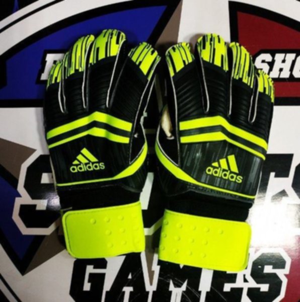 перчатки вратарские  ADIDAS