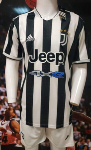 форма Juventus  2021-2022  домашняя