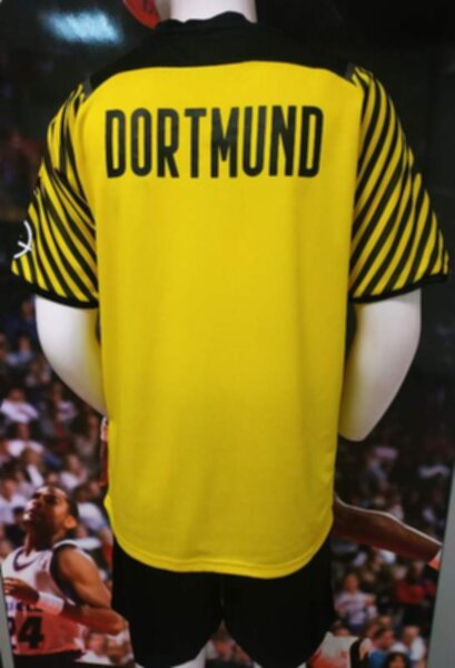 форма  Borussia Dortmund   2021-2022  домашняя