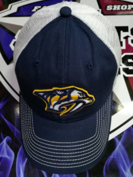 бейсболка Nashville Predators