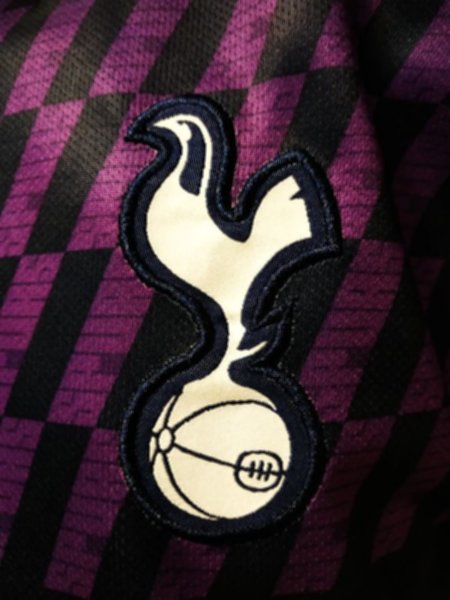 форма Tottenham  2019-2020  гостевая