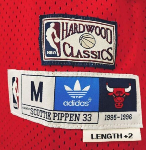 майка баскетбольная  Chicago Bulls №33 PIPPEN adidas