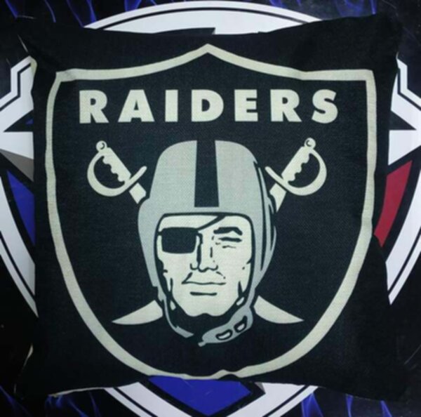 подушка Las Vegas Raiders  45 х 45см