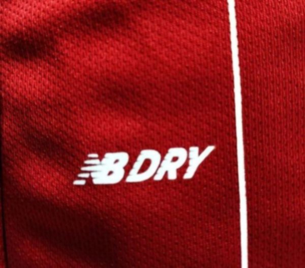 форма Liverpool  длинный рукав  2019-2020  домашняя